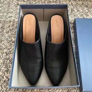 Black heeled mules